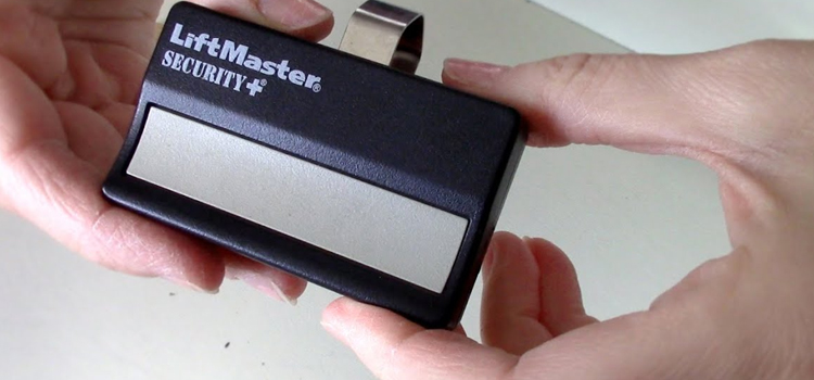 chamberlain garage door remote battery in Shannon Park